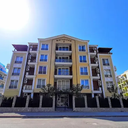 Magnolia 3 - Menada Apartment Slantschew brjag